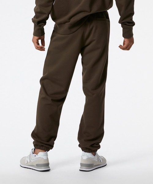 NEW BALANCE(ニューバランス)の「NB Essentials uni-ssentials スウェットパンツ(スウェットパンツ・メンズ・ピンクベージュ/カーキ/ネイビー/ブラック/ホワイト・01/02/03/04/05/00)」の7枚目の写真