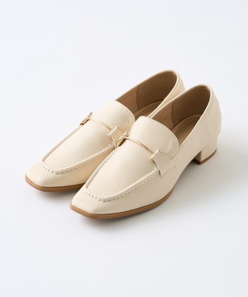 natural couture（ナチュラルクチュール）の「細ビットレディローファー（ローファー・レディース・ブラック/アイボリー・MEDIUM/LARGE）」の6枚目の写真