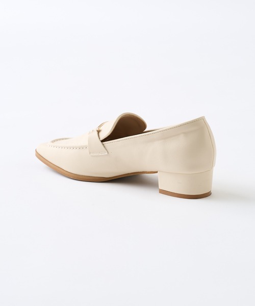 natural couture（ナチュラルクチュール）の「細ビットレディローファー（ローファー・レディース・ブラック/アイボリー・MEDIUM/LARGE）」の7枚目の写真