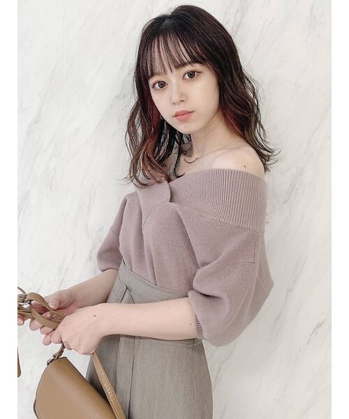 dazzlin（ダズリン）の「Vネックリブハーフスリーブトップス（ニット/セーター・レディース・ブラック/オフホワイト/ブルー/グリーン/モカ・FREE）」の3枚目の写真