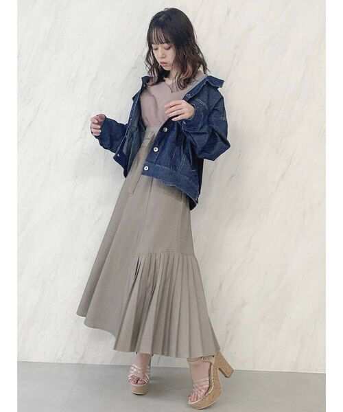 dazzlin（ダズリン）の「Vネックリブハーフスリーブトップス（ニット/セーター・レディース・ブラック/オフホワイト/ブルー/グリーン/モカ・FREE）」の10枚目の写真