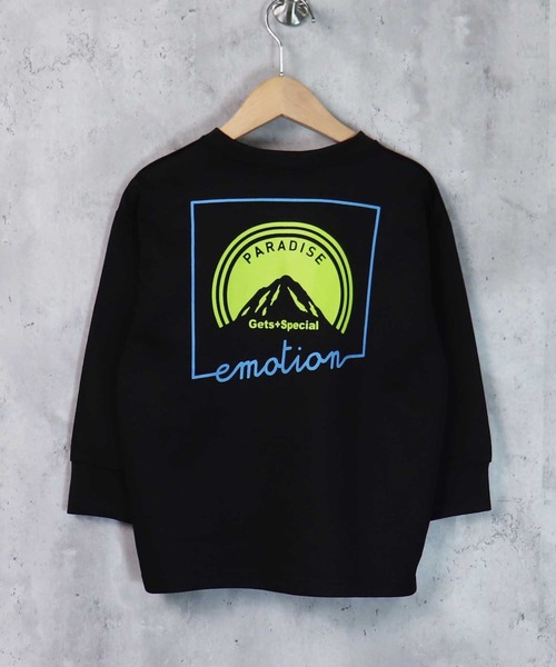 THE CASUAL(カジュアル)の「ビッグシルエットプリントトレーナー キッズ(スウェット・キッズ・ホワイト系/ブラック系/ブラック系2/杢グレー/ブラック系1/カーキ/オフホワイト/チャコール/ブラック/ベージュ系/ネイビー/グリーン系/ブラック系4/ブルー系/ミント/ベージュ/ブラック系3/オートミール・130cm/120cm/150cm/110cm/160cm/140cm)」の5枚目の写真