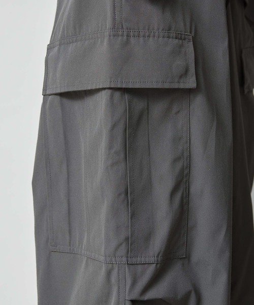 re_k by JUNRED（レクバイジュンレッド）の「【　re_k by JUNRED　】バルーンカーゴパンツ（カーゴパンツ・メンズ・オフホワイト/チャコールグレー・L/S/M）」の7枚目の写真