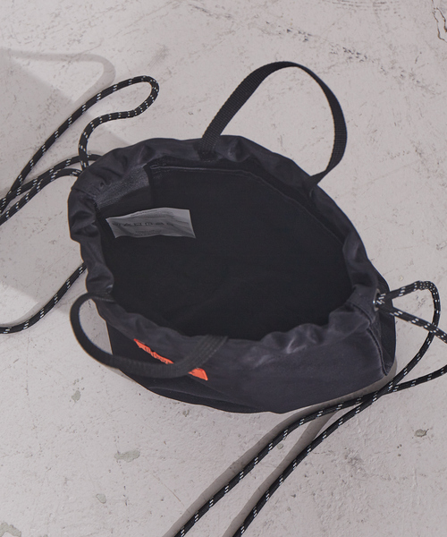 UNIVERSAL OVERALL(ユニバーサルオーバーオール)の「【UNIVERSAL OVERALL】ナイロンポーチBAG(ショルダーバッグ・レディース・ブラック/ベージュ/グリーン・フリー)」の19枚目の写真