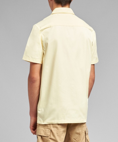 Carhartt WIP(カーハートダブリューアイピー)の「Carhartt WIP/カーハートダブリューアイピー 半袖シャツ レギュラーフィット レギュラーカラー 無地 I027580(シャツ/ブラウス・メンズ・ベージュ/ブラック/イエロー・L/XL/M/S)」の15枚目の写真