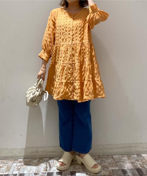 archives（アルシーヴ）の「シャーリングティアードミニワンピース（ワンピース・レディース・ブラック/オフホワイト/オレンジ・MEDIUM）」の3枚目の写真