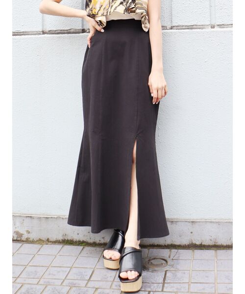 MURUA（ムルーア）の「サイドスリットマーメイドスカート（スカート・レディース・ブラック/グリーン/アイボリー・1/2）」の3枚目の写真