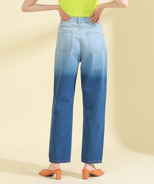 Ray BEAMS（レイビームス）の「Ray BEAMS / グラデーション デニムパンツ（デニムパンツ・レディース・ブラック/ブルー系その他4・1/0）」の5枚目の写真