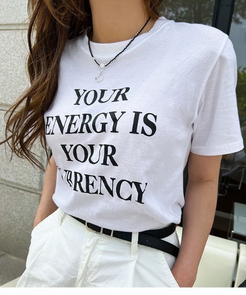 NANING9（ナンニング）の「NANING9 英字レタリングT-シャツ（Tシャツ/カットソー・レディース・ホワイト/ブラック/ライトグリーン/バイオレット・FREE）」の2枚目の写真