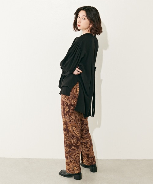 Lui's（ルイス）の「ラッフルスリーブギャザーブラウス（シャツ/ブラウス・レディース・ブラック/オフホワイト/ブルー・FREE）」の5枚目の写真