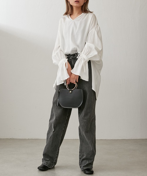 Lui's（ルイス）の「ラッフルスリーブギャザーブラウス（シャツ/ブラウス・レディース・ブラック/オフホワイト/ブルー・FREE）」の22枚目の写真