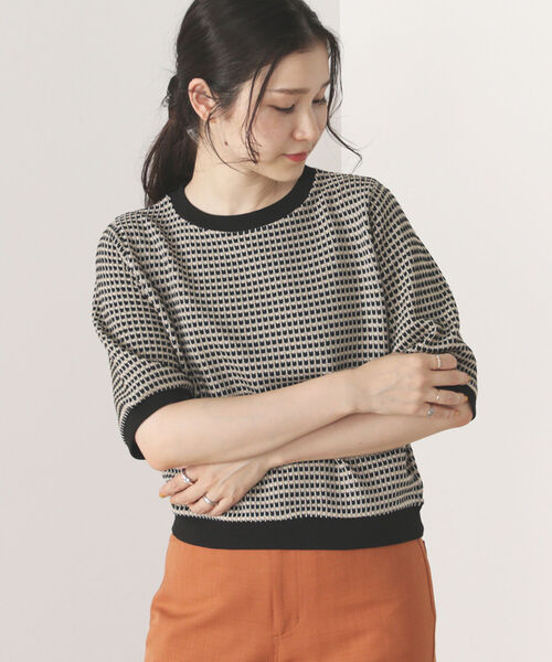BEAMS HEART(ビームスハート)の「BEAMS HEART / ハニカム ジャカード プルオーバー(Tシャツ/カットソー・レディース・ベージュ/ブラック/ライトグレー・FREE)」の4枚目の写真