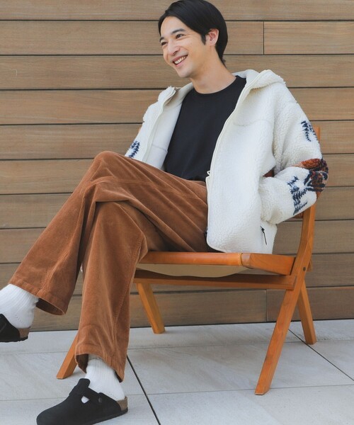 B:MING by BEAMS（ビーミングバイビームス）の「B:MING by BEAMS / スーパーヘビーウェイト カットソー（Tシャツ/カットソー・メンズ・チャコールグレー/ブラック/オフホワイト/レッド系その他/ブルー/グリーン/ブラウン系その他5/イエロー系その他5・SMALL/MEDIUM/LARGE/X-LARGE）」の11枚目の写真