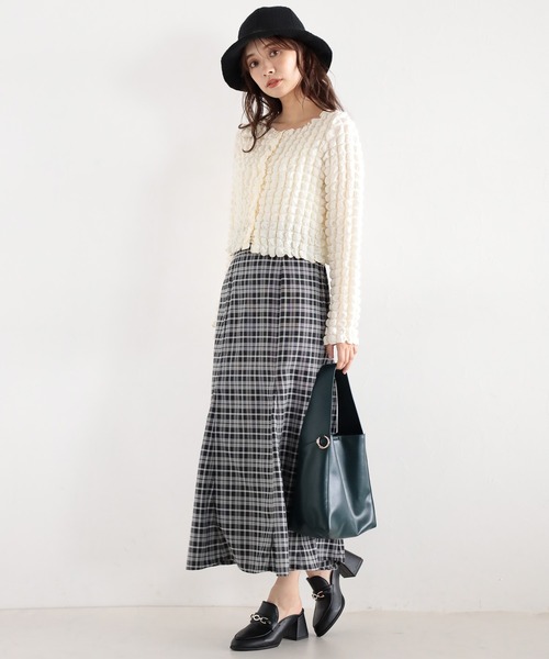 mysty woman(ミスティウーマン)の「ポコポコシャーリングカーディガン 157816(カーディガン/ボレロ・レディース・ブラック/グレイッシュブルー/アイボリー・FREE)」の8枚目の写真