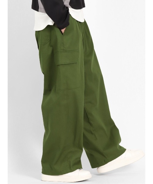 semantic design（セマンティックデザイン）の「ストレッチ ワイドカーゴパンツ（カーゴパンツ・メンズ・カーキ/ブラック/アイボリー・LARGE/MEDIUM）」の3枚目の写真