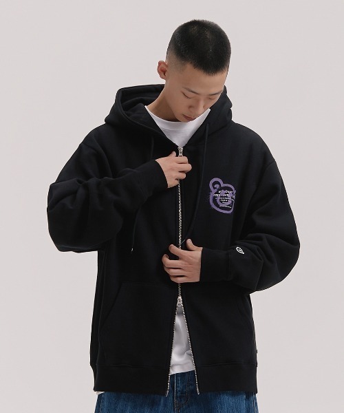 ISTKUNST（イストクンスト）の「A'GEM/9 × .kom『ISTKUNST/イストクンスト』BEAR & SMILEY HOOD ZIP UP/ベアロゴスマイル ジップアップパーカー（パーカー・レディース・ブラック/ライトグレー・L/M）」の5枚目の写真