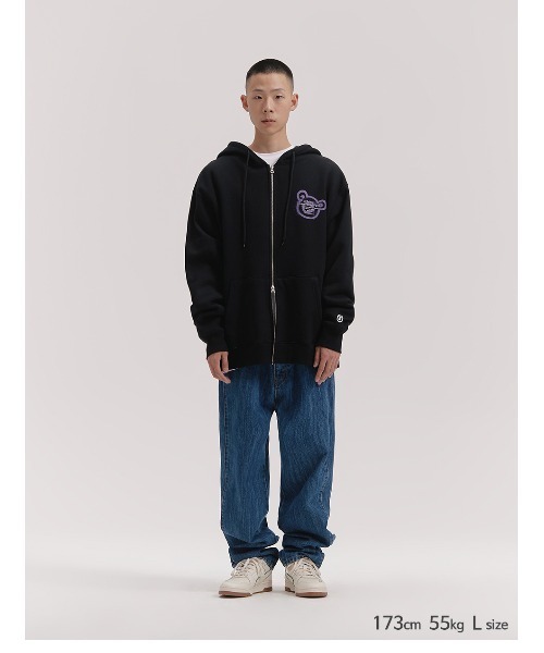 ISTKUNST（イストクンスト）の「A'GEM/9 × .kom『ISTKUNST/イストクンスト』BEAR & SMILEY HOOD ZIP UP/ベアロゴスマイル ジップアップパーカー（パーカー・レディース・ブラック/ライトグレー・L/M）」の8枚目の写真