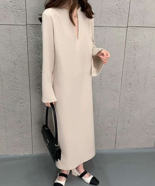 ECLIN（エクラン）の「袖スリットキーネックタイトワンピース（ワンピース・レディース・ブラック/ベージュ・S/M）」の21枚目の写真