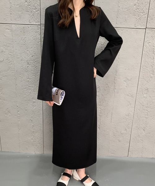 ECLIN（エクラン）の「袖スリットキーネックタイトワンピース（ワンピース・レディース・ブラック/ベージュ・S/M）」の11枚目の写真