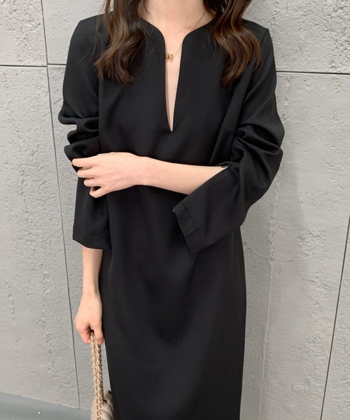 ECLIN（エクラン）の「袖スリットキーネックタイトワンピース（ワンピース・レディース・ブラック/ベージュ・S/M）」の22枚目の写真