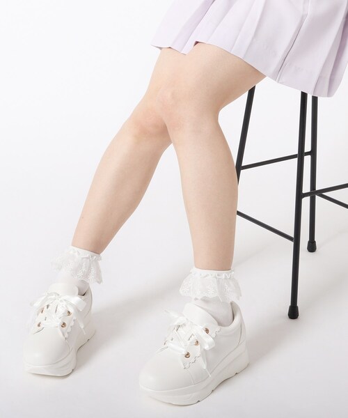 cs T&P(シーエスティーアンドピー)の「ガーリー厚底スニーカー(スニーカー・レディース・ベージュ系8/ホワイト/ブルー系2/ブラック系2・L/LL/M/S)」の1枚目の写真