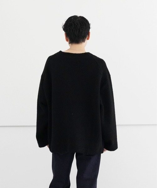 my beautiful landlet(マイビューティフルランドレット)の「my beautiful landlet PILE CREW NECK P/O(ニット/セーター・メンズ・ブラック/グレー・0/1)」の4枚目の写真