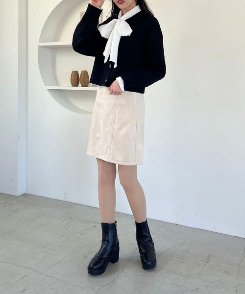 MAJESTIC LEGON（マジェスティックレゴン）の「2wayケーブルショートニットカーデ（カーディガン/ボレロ・レディース・ブラウン/ブラック/アイボリー・MEDIUM）」の4枚目の写真