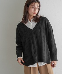 Pierrot（ピエロ）の「ケーブル柄深Vネックニット（ニット/セーター）」