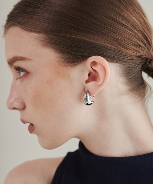 ciite' surgical stainless(シーテサージカルステンレス)の「【 金属アレルギー対応 】 ぷっくりイヤリング サージカルステンレス 316L(イヤリング・レディース・シルバー/ゴールド・FREE)」の1枚目の写真