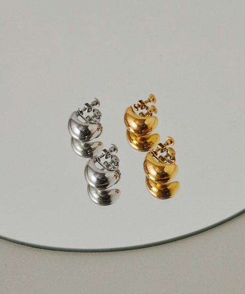 ciite' surgical stainless(シーテサージカルステンレス)の「【 金属アレルギー対応 】 ぷっくりイヤリング サージカルステンレス 316L(イヤリング・レディース・シルバー/ゴールド・FREE)」の3枚目の写真