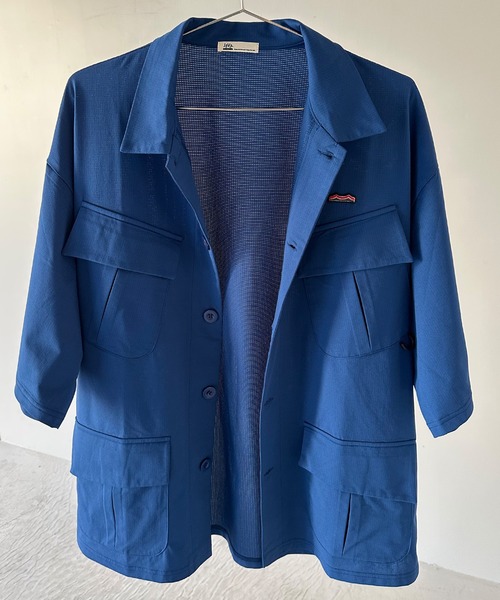 Java(ジャバ)の「《JaVaジャバ 別注》高機能素材AIR GRID TECH使用 吸水速乾・抗菌防臭 オーバーサイズミリタリーシャツ(セットアップ可能)(シャツ/ブラウス・メンズ・ブラック/カーキ/ブルー・LARGE/X-LARGE/SMALL/MEDIUM)」の18枚目の写真