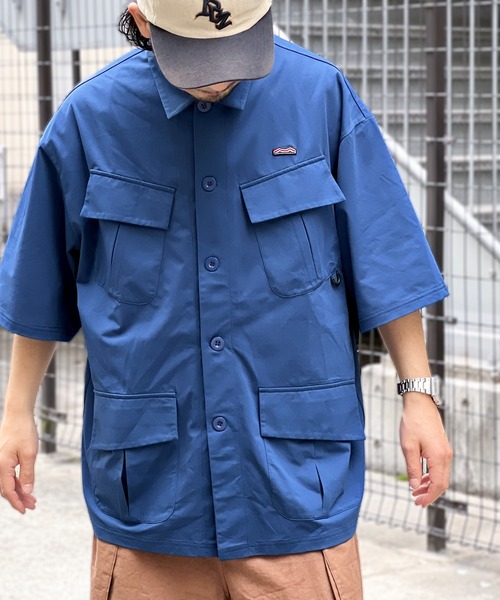 Java(ジャバ)の「《JaVaジャバ 別注》高機能素材AIR GRID TECH使用 吸水速乾・抗菌防臭 オーバーサイズミリタリーシャツ(セットアップ可能)(シャツ/ブラウス・メンズ・ブラック/カーキ/ブルー・LARGE/X-LARGE/SMALL/MEDIUM)」の19枚目の写真