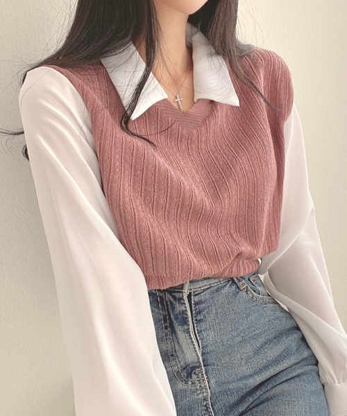LADY LIKE（レディライク）の「レイヤード風V開きドッキングトップス（ニット/セーター・レディース・ピンク/ベージュ/ブラック/グレー・M）」の4枚目の写真