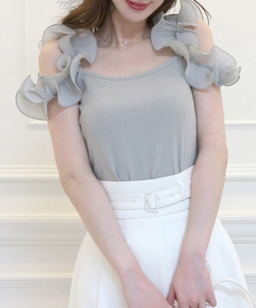 ROYAL PARTY（ロイヤルパーティー）の「ラッフル2wayキャミトップス（Tシャツ/カットソー・レディース・ブラック/オフホワイト/グリーン・FREE）」の3枚目の写真