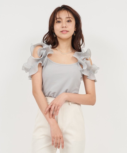 ROYAL PARTY（ロイヤルパーティー）の「ラッフル2wayキャミトップス（Tシャツ/カットソー・レディース・ブラック/オフホワイト/グリーン・FREE）」の15枚目の写真