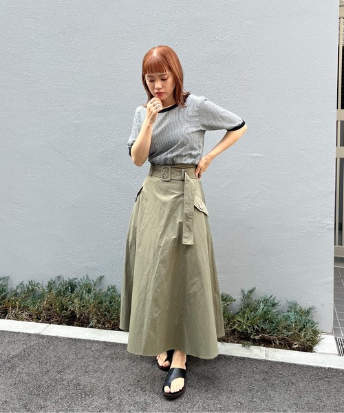 feepur（フェピュール）の「配色パイピング細ボーダーTee（Tシャツ/カットソー・レディース・ブラック/パープル/グリーン/ブルー・MEDIUM）」の9枚目の写真