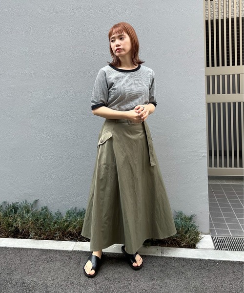 feepur（フェピュール）の「配色パイピング細ボーダーTee（Tシャツ/カットソー・レディース・ブラック/パープル/グリーン/ブルー・MEDIUM）」の16枚目の写真