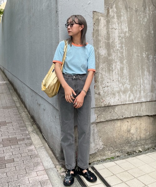 feepur（フェピュール）の「配色パイピング細ボーダーTee（Tシャツ/カットソー・レディース・ブラック/パープル/グリーン/ブルー・MEDIUM）」の11枚目の写真