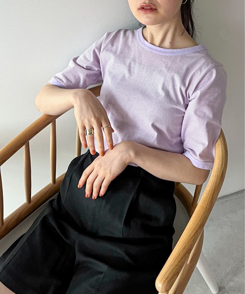 feepur（フェピュール）の「配色パイピング細ボーダーTee（Tシャツ/カットソー・レディース・ブラック/パープル/グリーン/ブルー・MEDIUM）」の12枚目の写真