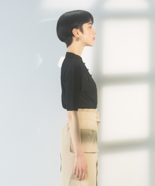 DRWCYS（ドロシーズ）の「ショルダーカットシアーリブニット  shoulder cut sheer rib knit（ニット/セーター・レディース・ライトグリーン/ブラック/ベージュ・FREE）」の11枚目の写真