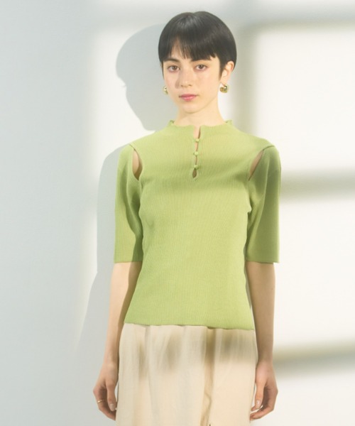 DRWCYS（ドロシーズ）の「ショルダーカットシアーリブニット  shoulder cut sheer rib knit（ニット/セーター・レディース・ライトグリーン/ブラック/ベージュ・FREE）」の20枚目の写真
