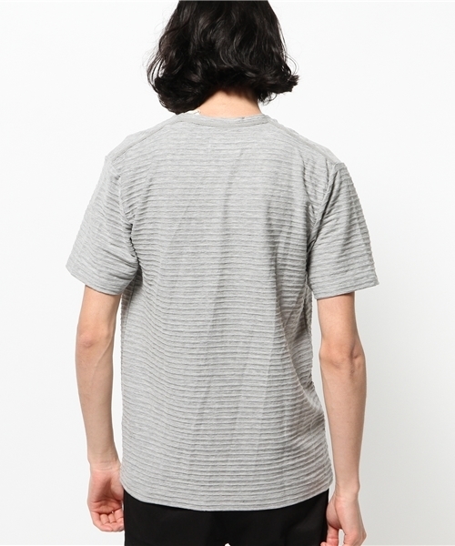 AZUL by moussy（アズールバイマウジー）の「タック天竺Vネック半袖PO②（Tシャツ/カットソー・メンズ・ホワイト/インディゴブルー/杢グレー/ブラック・SMALL/LARGE/MEDIUM/X-SMALL/X-LARGE）」の11枚目の写真