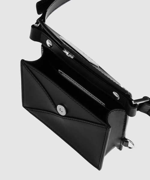 MM6 Maison Margiela(エムエムシックス メゾン マルジェラ)の「MINI BAG(ショルダーバッグ・レディース・ブラック・FREE)」の3枚目の写真