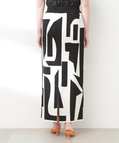 N.(N. Natural Beauty Basic)(エヌエヌナチュラルビューティーベーシック)の「◆ジオメトリックパターンジャガードスカート(スカート・レディース・ブラック/キャメル・MEDIUM)」の16枚目の写真