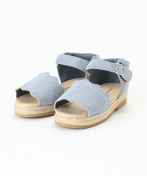 petit main（プティマイン）の「スカラップサンダル（サンダル・キッズ・ライトピンク/ベージュ/ブルー・14cm/15cm/16cm/17cm/18cm/19cm）」の2枚目の写真