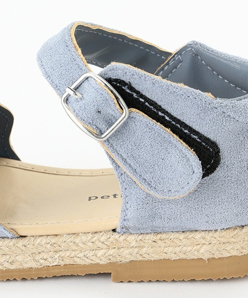 petit main（プティマイン）の「スカラップサンダル（サンダル・キッズ・ライトピンク/ベージュ/ブルー・14cm/15cm/16cm/17cm/18cm/19cm）」の4枚目の写真