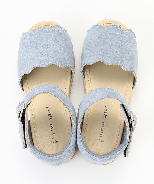 petit main（プティマイン）の「スカラップサンダル（サンダル・キッズ・ライトピンク/ベージュ/ブルー・14cm/15cm/16cm/17cm/18cm/19cm）」の6枚目の写真