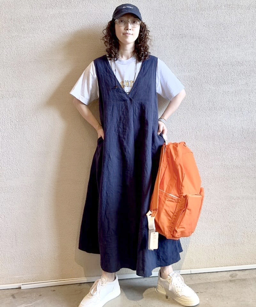 JOURNAL STANDARD LUXE（ジャーナルスタンダード　ラックス）の「リネンワッシャー Vネックノースリーブワンピース（ワンピース・レディース・ベージュ/ネイビー・FREE）」の17枚目の写真