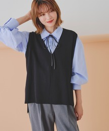 ボウタイ付きシャツ