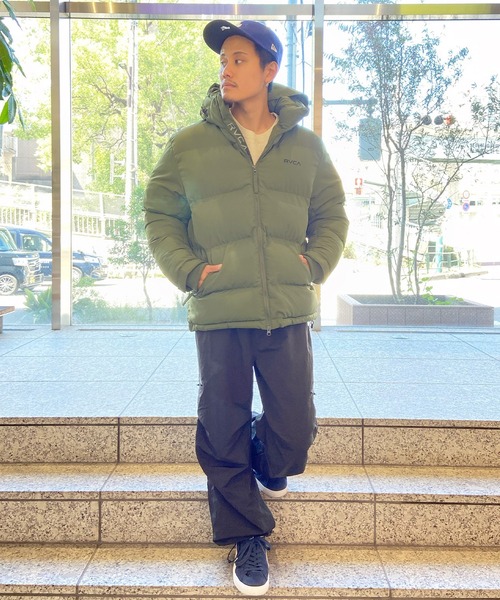 RVCA(ルーカ)の「RVCA/ルーカ 中綿ジャケット 2WAY リフレクターロゴ BD042-782(その他アウター・メンズ・ブラック/ホワイト/カーキ・M/S/L)」の9枚目の写真